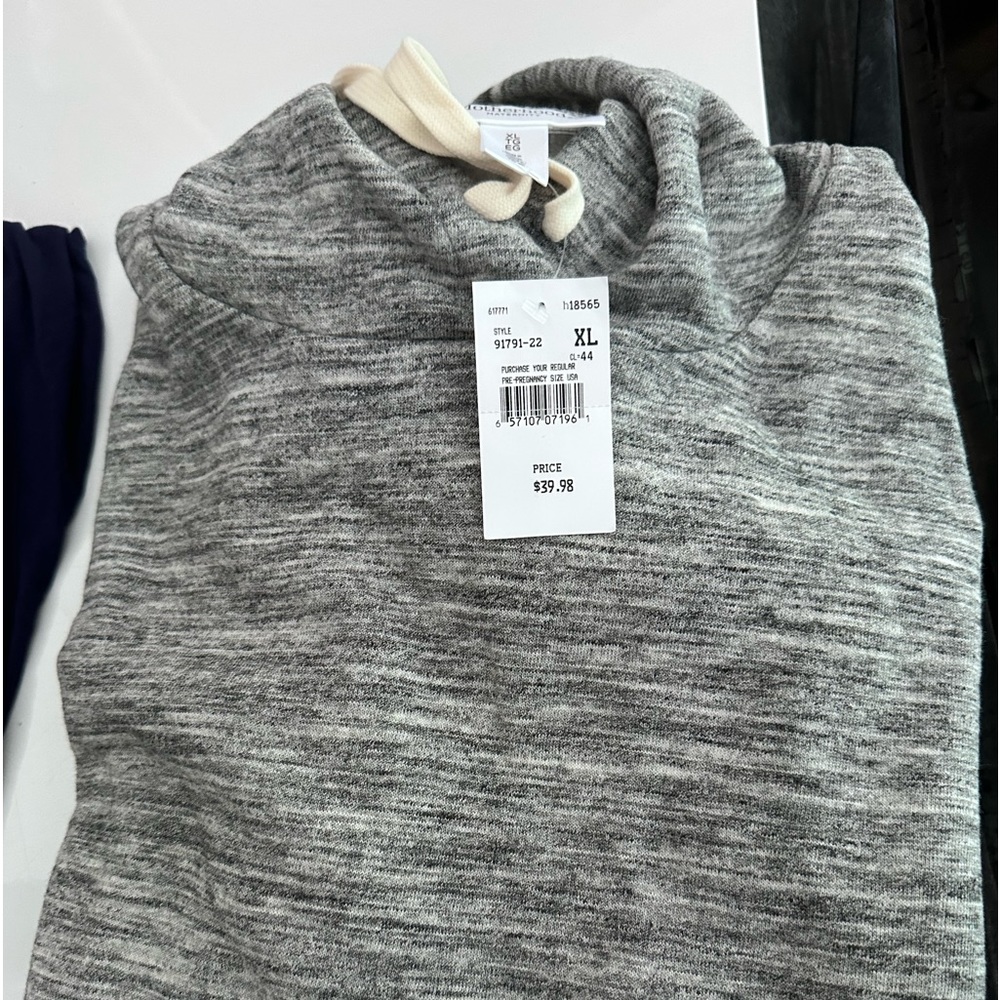 Motherhood maternity hoodies is eXL
